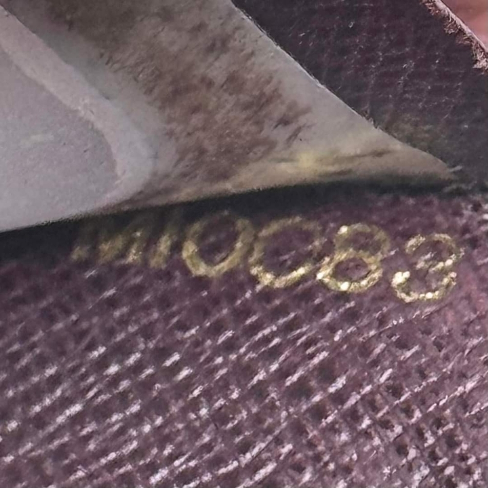 ▪️♦️LV COMMUTER PASS WALLET ♦️▪️ - Picture 6 of 9